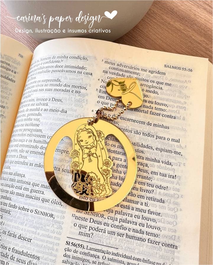 Coleção Marcador clip de acrílico Santinhos 5 cm + Tag coração FÉ (6 peças para 3 marcadores com tag) - Escolha o modelo - Imagem 25